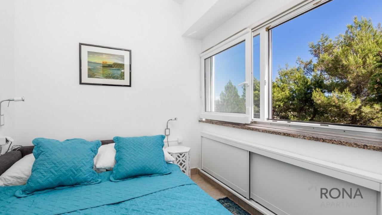 Rona Apartment Flower 1 And Flower 2 Новаля Екстериор снимка